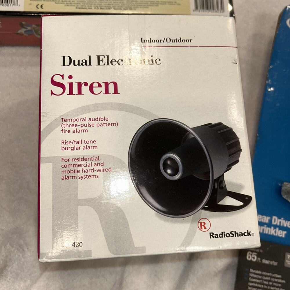 Safe House Two Sound Weatherproof Electronic Siren Vintage Radio Shack Alarm NOS